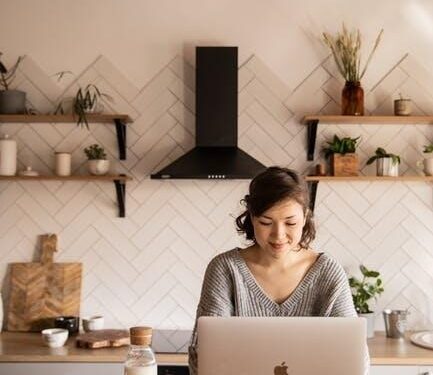 A Complete Guide to Hiring an SEO Professional Freelancer for Your Business