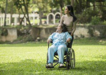 How to Choose the Best Assisted Living Facility: Factors to Consider