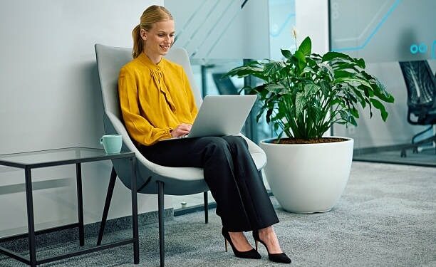 Integrating an AI Professional Headshot Generator into Your Personal Branding Workflow